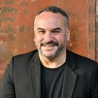 François-Xavier Demaison s'offre un moment privilégié avec une vue imprenable sur l’océan (le menu est à 79 euros)