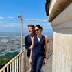 Emmanuel Philibert de Savoie dans sa maison de l'île de Cavallo : l'ex de Clotilde Courau et Adriana accueillent un invité de renom