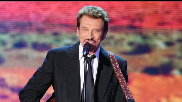 Un chanteur français très populaire écarté de l'entourage de Johnny Hallyday sans explication : "J'ai été rayé de la carte"