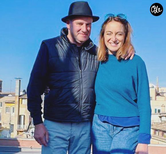 L'ancien Monsieur Sport de France Télévisions a changé de vie

Pierre Sled et sa nouvelle épouse Barbara sur les toits de Rome en 2023