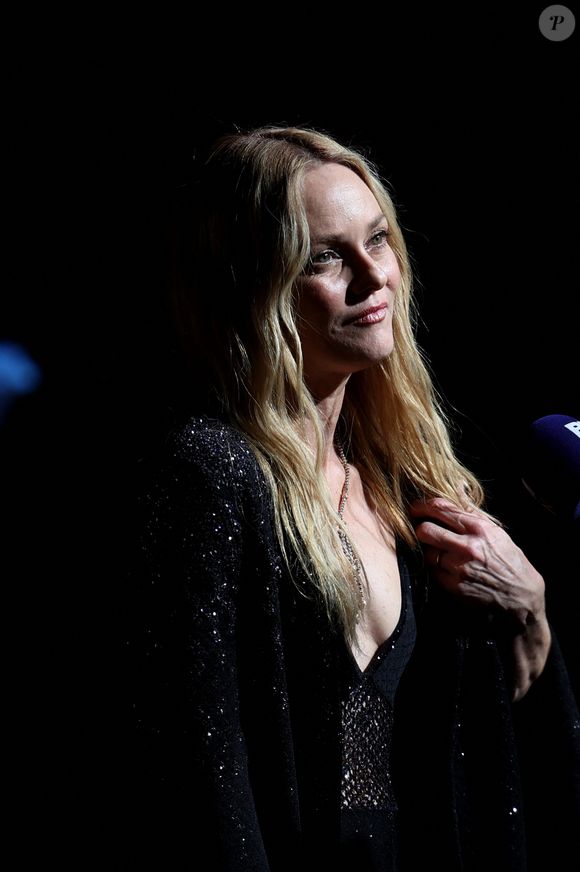 Vanessa Paradis au photocall de la cérémonie d'ouverture de la 15ème édition du festival Lumière à la Halle Tony Garnier de Lyon le 12 octobre 2024.

© Dominique Jacovides / Bestimage