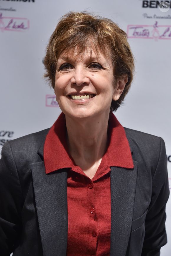 Un havre de paix dans lequel elle souhaitait à tout prix finir ses jours selon sa soeur François Laborde
Catherine Laborde - Conférence de presse "Delacre by Bensimon" dans la boutique "BENSIMON HOME AUTOUR DU MONDE" à Paris. Le 23 juin 2016
© Lionel Urman / Bestimage