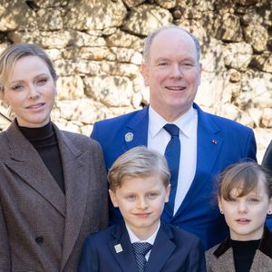 Le prince Albert II de Monaco, La princesse Charlène de Monaco, La princesse Gabriella de Monaco, comtesse de Carladès, Le prince Jacques de Monaco, marquis des Baux lors d'une visite au Fort la Latte, Château de La Roche Goyon à Plévenon le 9 avril 2025. Le donjon fut érigé vers 1350 par Etienne III de Goyon, seigneur de Matignon

© Olivier Huitel / Pool / Bestimage