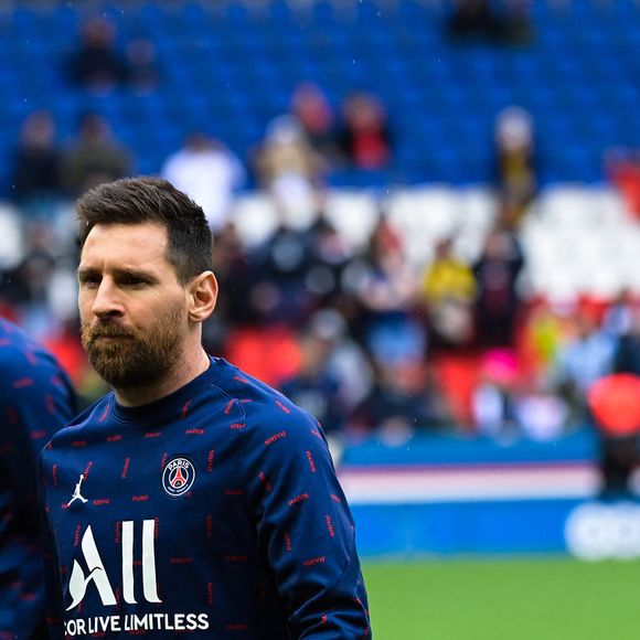 Pour Neymar, l’arrivée de Lionel Messi au PSG en 2021 a changé la donne

Echauffement - Kylian Mbappe ( 7 - PSG ) - Lionel Leo Messi ( 30 - PSG ) - Neymar Jr ( 10 - PSG ) - - Football - Ligue 1 Uber eats - PSG Vs Bordeaux (3-0) au Parc des Princes à Paris le 13 mars 2022.
© Federic Pestellini / Panoramic / Bestimage