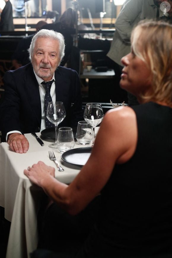 Ce lundi soir

Exclusif - Pierre Arditi, Anne Le Nen - Tournage de l'émission "Panique au 31", scénarisée par A.Ducret et T.Villa, réalisée par G.Leforestier, diffusée le 30 décembre 2024 sur TF1. © Christophe Clovis / Bestimage