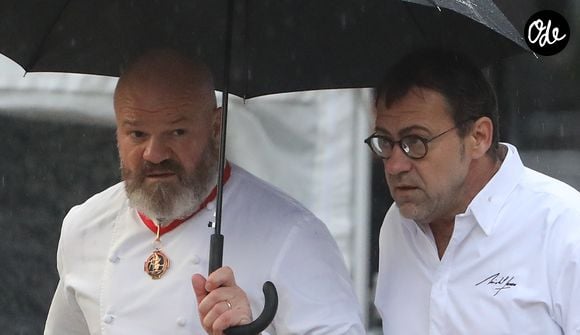 Les chefs Philippe Etchebest et Michel Sarran - Obsèques de Paul Bocuse en la cathédrale Saint-Jean de Lyon. Le 26 janvier 2018.
Crédit : AGENCE / BESTIMAGE