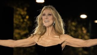 A Paris, Les jumeaux de Céline Dion, Eddy et Nelson, posent avec une autre diva que leur mère dans un lieu très fréquenté des stars !