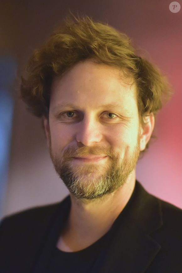 Devenu père à seulement 20 ans, Pierre avoue avoir eu quelques difficultés au début.

Pierre Rochefort - Cérémonie d'ouverture du 3ème Reims Polar Festival à Reims le 4 avril 2023. © Franck Castel/Besrtimage