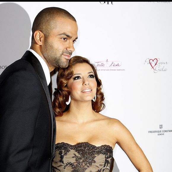 Eva Longoria et Tony Parker Jr au pavillon Cambon Capucine (20/09/2010)

Guillaume Gaffiot/Bestimage
