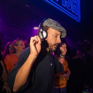 Bob Sinclar aux platines lors de la soirée B-BOY ISH au Pavillon Tilsitt à Paris, le 10 décembre 2025.
© Florian Lavielle / Bestimage