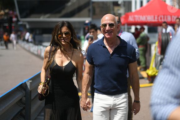 Jeff Bezos et sa fiancée Lauren Sanchez - Célébrités lors du Grand Prix de Formule 1 (F1) Tag Heuer de Monaco le 25 mai 2025. © Lionel Urman/Bestimage