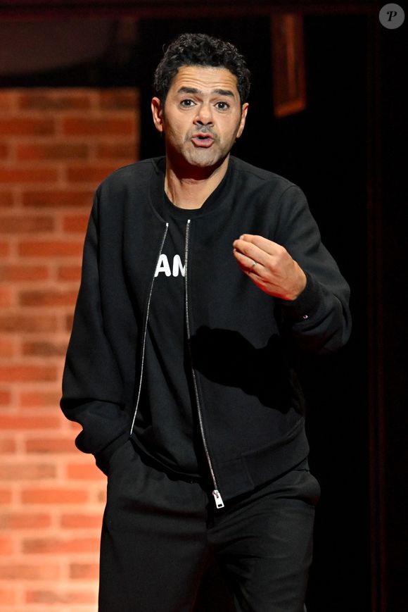 Jamel Debbouze présente les humoristes du Jamel Comedy Club sur la scène du palais Nikaia à Nice, le 27 février 2025. Se sont succédés Antek, Doully, I.Djadel, J.Santini, Nordine Ganso, R.Harjane et Kino en première partie. © Bruno Bebert / Bestimage