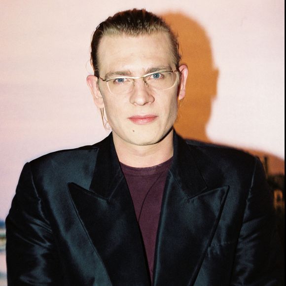 Alors qu’il était élève à l’École normale de musique, elle lui avait trouvé un professeur particulier, qui l’aurait initié à la drogue.

Guillaume Depardieu. © Bestimage