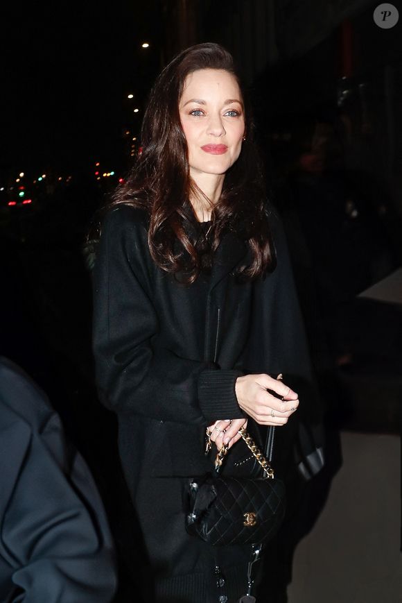 L'actrice de 49 ans a donc fait un retour remarqué 
Exclusif - Marion Cotillard - Arrivées au dîner des Révélations des César 2025 à L'Élysée Montmartre à Paris, France, le 20 janvier 2025.  © Christophe Clovis / Bestimage