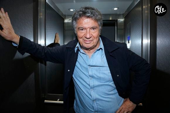 Il revient aussi sur les épreuves familiales qu’il a traversées durant son adolescence.

 Portrait de Lionnel Astier lors de l'enregistrement de l'émission "Chez Jordan" à Paris le 10 octobre 2022. © Cédric Perrin / Bestimage