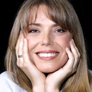 Portrait de Emma Daumas à Paris le 13 novembre 2020. © Cédric Perrin / Bestimage