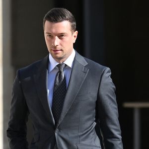 Jordan Bardella, président du Rassemblement National (RN) - Les chefs de partis arrivent à l'Elysée pour une réunion au format "Saint-Denis" avec Emmanuel Macron, président de la République Française. Le format dit "Saint-Denis" caractérise une rencontre entre le chef de l'Etat et tous les chefs de partis représentés au Parlement, avec pour objectif de trouver des voies de compromis politique. Paris, le 18 septembre 2026.
© Christian Liewig/Bestimage