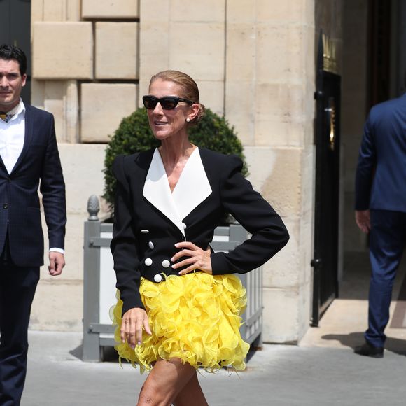 Céline Dion à la sortie de l'hôtel Crillon à Paris, le 30 juin 2019 (Agence /Bestimage).