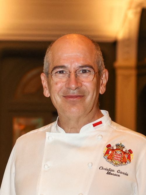 Cette figure du Palais princier de Monaco quitte ses fonctions après 40 ans et évoque la suite : "Le Prince Albert a choisi"