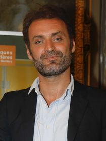 Augustin Trapenard (La grande librairie) : Cette propriété familiale située dans un village de 407 habitants au rayonnement international grâce à son père