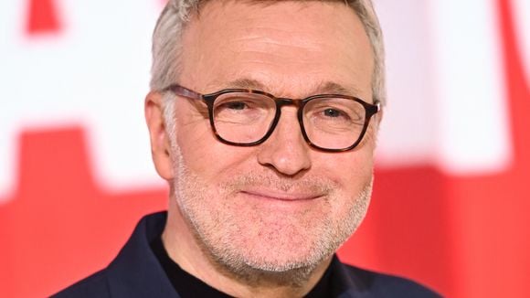 Laurent Ruquier révèle qu’une sociétaire des Grosses Têtes a trouvé l’amour grâce à l’émission