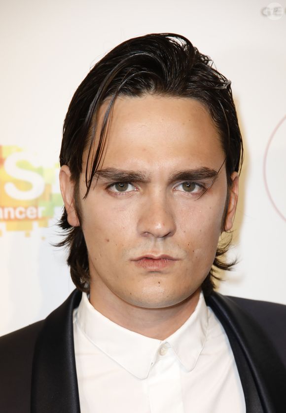 Alain-Fabien Delon au photocall de la 10ème édition du "Global Gift Gala" à l'hôtel Four Seasons George V à Paris, le 3 juin 2019.
© Marc Ausset-Lacroix/Bestimage