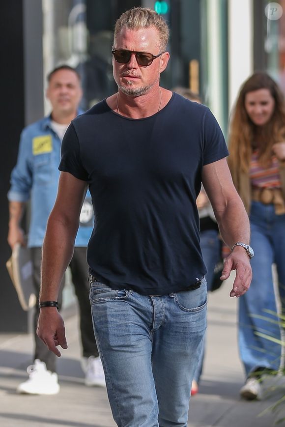 Eric Dane se balade dans les rues de Beverly Hills, le 24 avril 2018 Backgrid USA / Bestimage