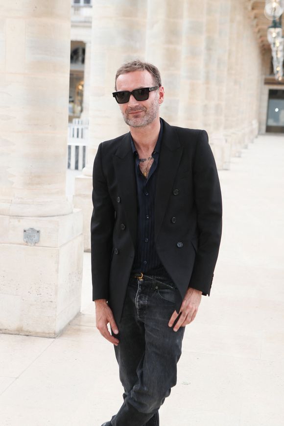 Passionné de littérature, il passe l’essentiel de son temps à lire et à sélectionner les auteurs pour La Grande Librairie.

Augustin Trapenard - 35ème édition des "Trophées ANDAM" dans les jardins du Palais Royal à Paris, France. © Christophe Clovis / Bestimage
