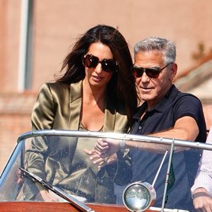 George et Amal Clooney arrivent à Venise lors du 83ème Festival International du Film de Venise (Mostra), à Venise, Italie, le 1er septembre 2026. © Cobra Team/Backgrid/Bestimage