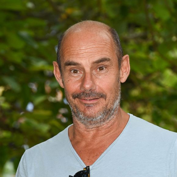 Bernard Campan au photocall du film "La Degustation" lors du 15ème festival du film francophone de Angoulême, France, le 26 août 2022. © Coadic Guirec/Bestimage