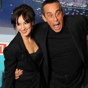 Rappelons que le couple, parents de Manon, Ninon et Gaston, s'est offert une superbe propriété dans l'Orne.

Beatrice et Thierry Ardisson arrivant à la première de 'OSS 117 : Rio ne repond plus', au Cinéma Gaumont Capucines à Paris, France, le 7 avril 2009. Photo par Thierry Orban/ABACAPRESS.COM