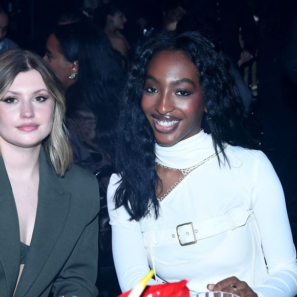 Marine Delplace et Ebony Cham (Star Academy) au 22ème dîner de la mode pour le Sidaction à Paris le 30 janvier 2025. © Rachid Bellak / Bestimage