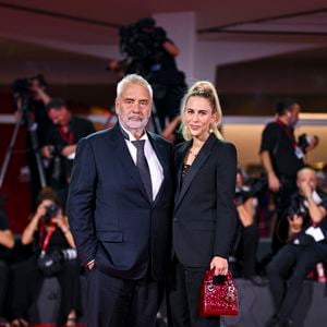 Luc Besson et Sarah Saldmann à la première de 'Father Joe' lors du 83ème Festival International du Film de Venise (Mostra), à Venise, Italie, le 6 septembre 2026. © Pierre Perusseau/Bestimage
