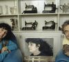 Installé avec sa femme et leurs trois enfants, Anne et Alain, jumeaux nés en 1962, et Julie, Pierre Perret et son épouse ont tout rénové. 

Archives - En France, à Nangis, Pierre Perret et sa femme Rebecca chez eux en décembre 1992 Alain Canu via Bestimage