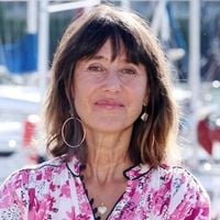 Loin de la France, Alexia Laroche-Joubert a élu domicile sur une île réputée pour ses paysages à couper le souffle