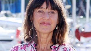 Loin de la France, Alexia Laroche-Joubert a élu domicile sur une île réputée pour ses paysages à couper le souffle