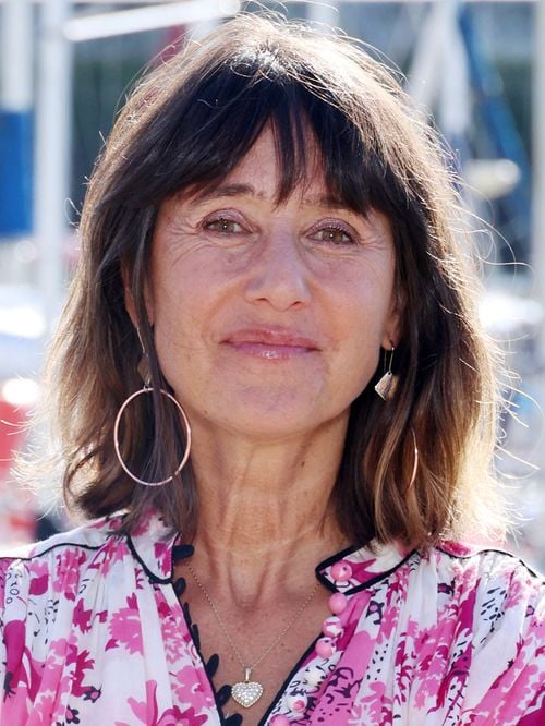 Loin de la France, Alexia Laroche-Joubert a élu domicile sur une île réputée pour ses paysages à couper le souffle
