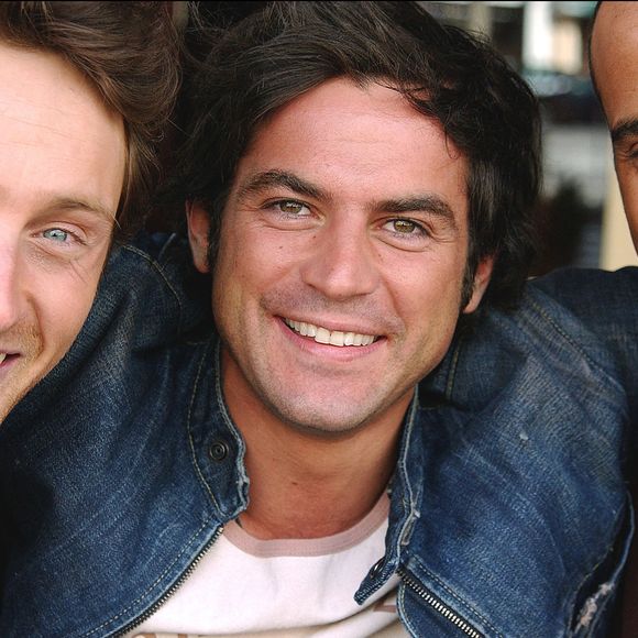 EXCLUSIF. Les membres du groupe français 2Be3- (Frank, Filip et Adel) se réunissent à Paris, France, en avril 2004. Photo Grégoire Mahler/KORAVA/ABACA.