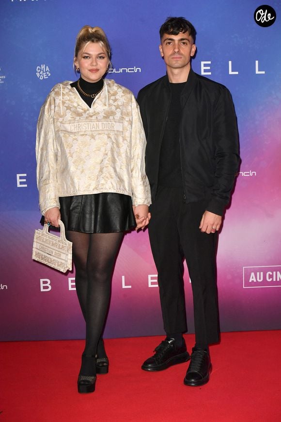 Louane et Florian Rossi - Avant Première de " Belle " film animé japonais au Grand Rex à Paris le 6 décembre 2021 . © Veeren / Bestimage