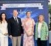 Ensemble, le mari de Charlene et la princesse de Hanovre ont parcouru les allées de l’exposition pour découvrir les créations florales réalisées cette année sur le thème "Céleste".

Le prince Albert II de Monaco, la princesse Caroline de Hanovre et Melanie De Massy guidés par la vice présidente du Garden Club Mme Cécilia Casiraghi ont inauguré le 57ème Concours International de Bouquets à Monaco, le 9 mai 2025. © Bruno Bebert/Bestimage