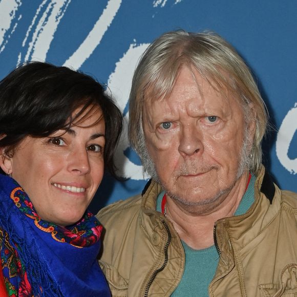 Le chanteur Renaud Sechan et sa femme Cerise assistent à l'avant-première de 'La vallée des fous' au cinéma Pathe Wepler à Paris, France, le 12 novembre 2024. Photo par Mireille Ampilhac/ABACAPRESS.COM