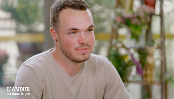 Guillaume (L'amour est dans le pré) lors de son speed-dating avec Tom - M6