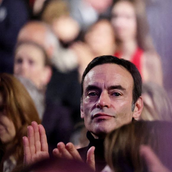 Exclusif - Anthony Delon lors de la soirée hommage Ciné-concert symphonique "Alain Delon, le dernier Samouraï" au palais des congrès à Paris le 8 novembre 2024 le jour de son anniversaire. Pour cette soirée, le chef d'orchestre Vahan Mardirossian a dirigé l'orchestre symphonique de Douai.

© Jacovides / Moreau / Bestimage