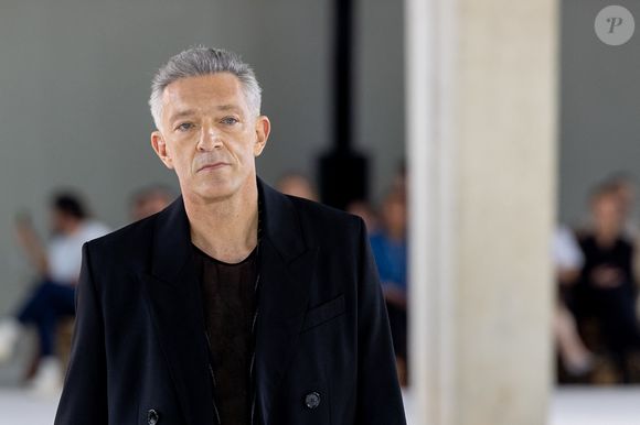 Quant à la manière dont il envisage son dernier voyage, l’acteur souhaite être incinéré, avec ses cendres dispersées dans la mer, au Brésil...

Vincent Cassel - Défilé de mode Hommes printemps-été 2024 "AMI" lors de la fashion week de Paris. Le 22 juin 2023 © Olivier Borde / Bestimage
