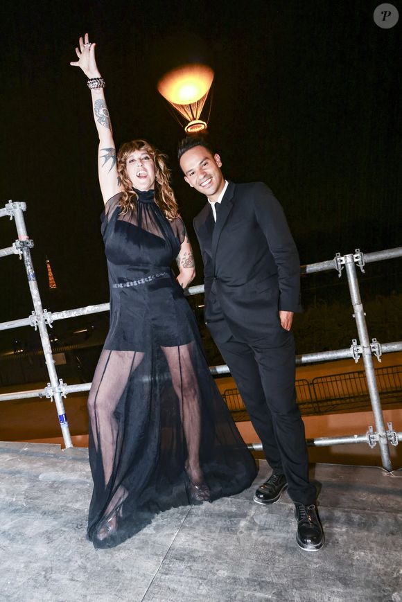 Daphné Burki et Mohamed Bouhafsi en direct sur France 2 à Paris le 21 juin 2025. Marc Ausset-Lacroix - Jack Tribeca - Christophe Clovis /Bestimage
