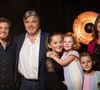 L'objectif de l'épouse de l'ancien judoka, 41 ans, est ensuite de briguer le mandat de Miss Rhône-Alpes
David Douillet, Vanessa Carrara, Blanche Douillet, Matteo Douillet, Agathe, Romane, Palma, - Backstage de l'enregistrement de l'émission "La Chanson secrète 7" à la Scène musicale à Paris, qui sera diffusée le 15 janvier 2021 sur TF1. © Gaffiot-Moreau / Bestimage