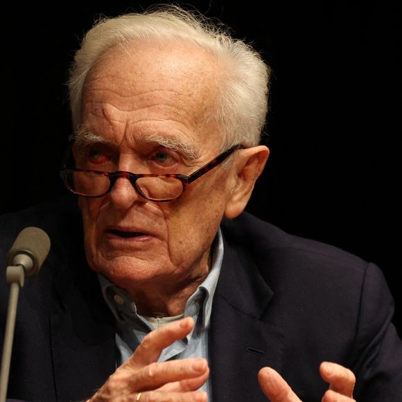 Exclusif - Le journaliste, homme de médias, scénariste, réalisateur et écrivain Philippe Labro à la Station Ausone - Librairie Mollat à Bordeaux, le 18 octobre 2024. © Jean-Marc Lhomer/Bestimage