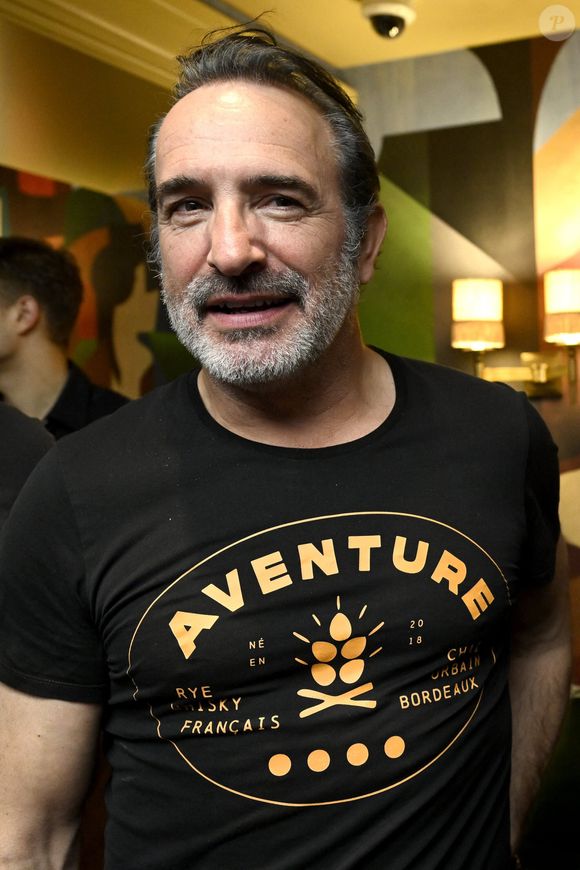 - J.Dujardin à la soirée de dégustation du whisky de seigle français "Aventure" (Bordeaux Distilling Co), dont il est partenaire, à Bruxelles, le 13 mars 2026.
