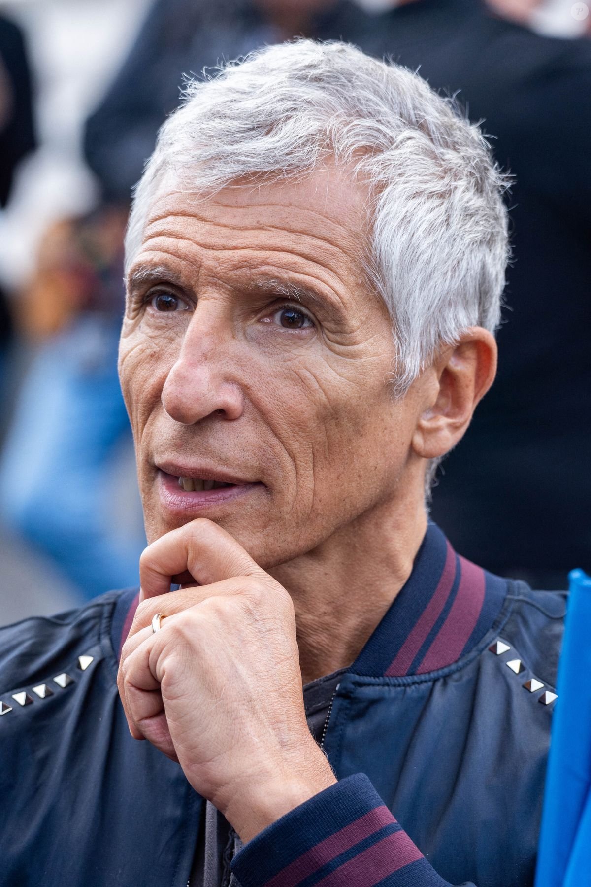On a perdu un membre de la famille Taratata" : Nagui a choisi de l'honorer  de la plus belle des manières - Purepeople