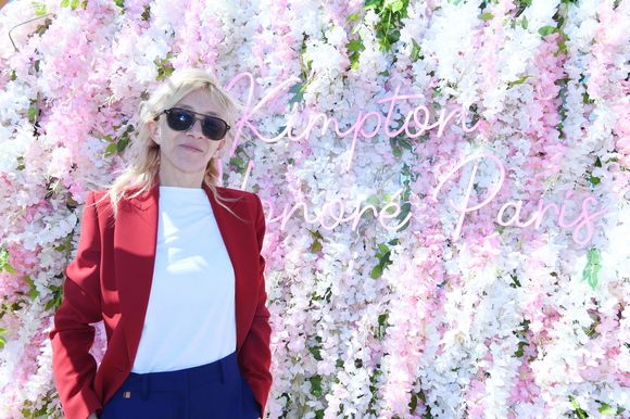 Exclusif - Sylvie Testud - Le rooftop du Kimpton St Honoré Paris accueille tous les dimanches "Fifi & Charles" (les chefs Philippine Jaillet et Charles Neyers). Le 9 avril 2025. © Rachid Bellak / Bestimage
